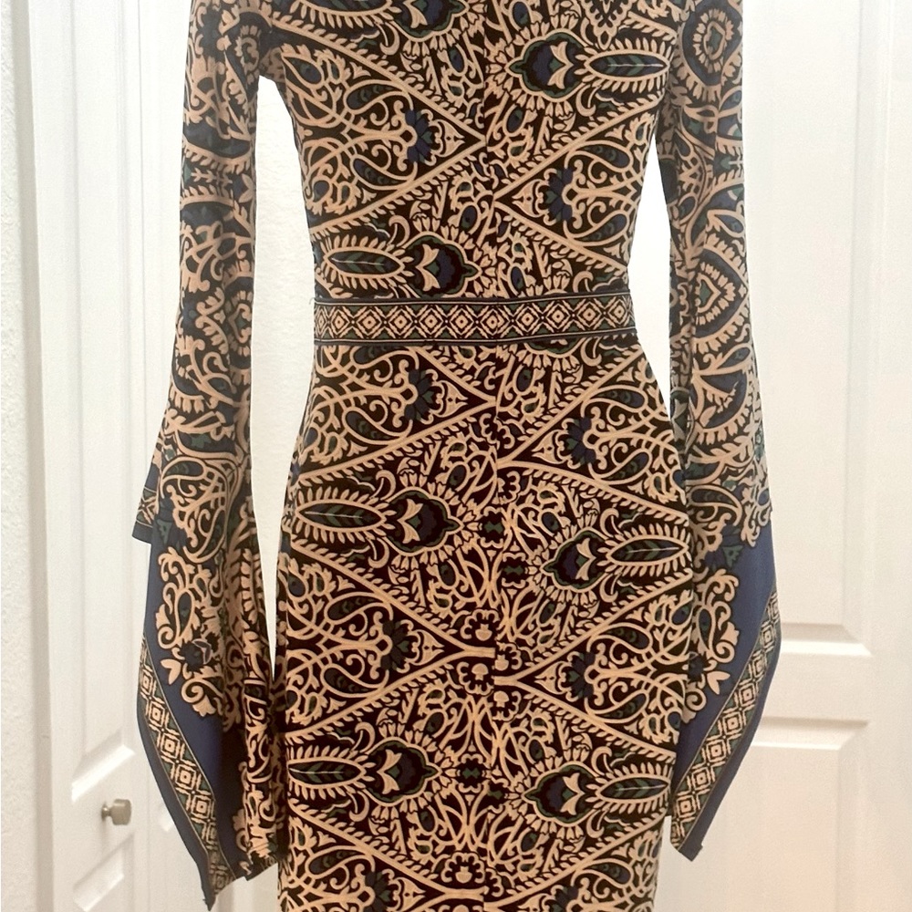 Venus Dress Bodycon Size XS Shades of blue, green black and white - Picture 5 of 5